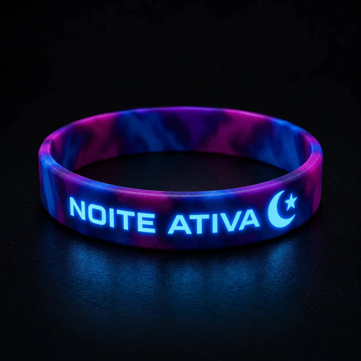 Foto 1 de 2 — Pulseira de Silicone Glow-in-Dark Lisa Vixcard — Vixcard